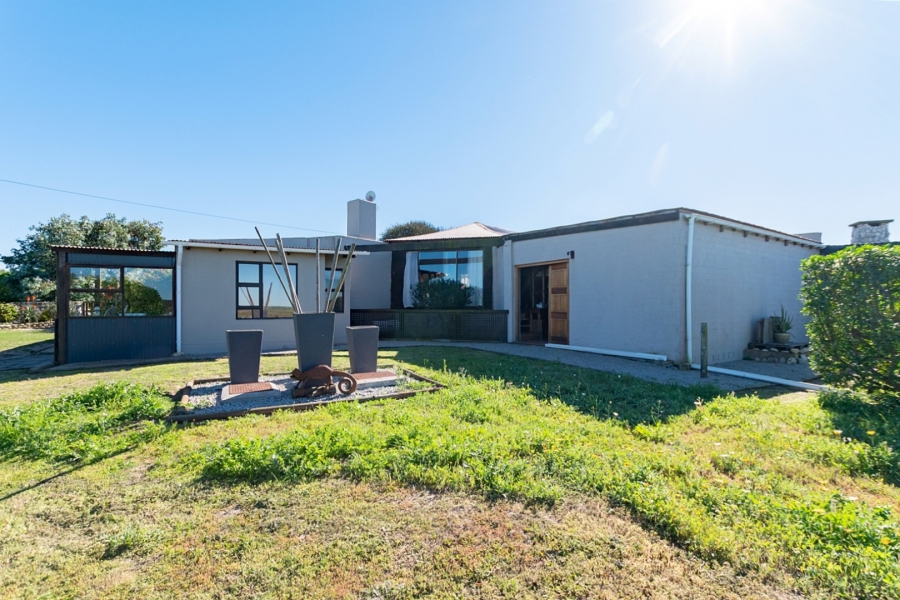5 Bedroom Property for Sale in Trekoskraal Western Cape